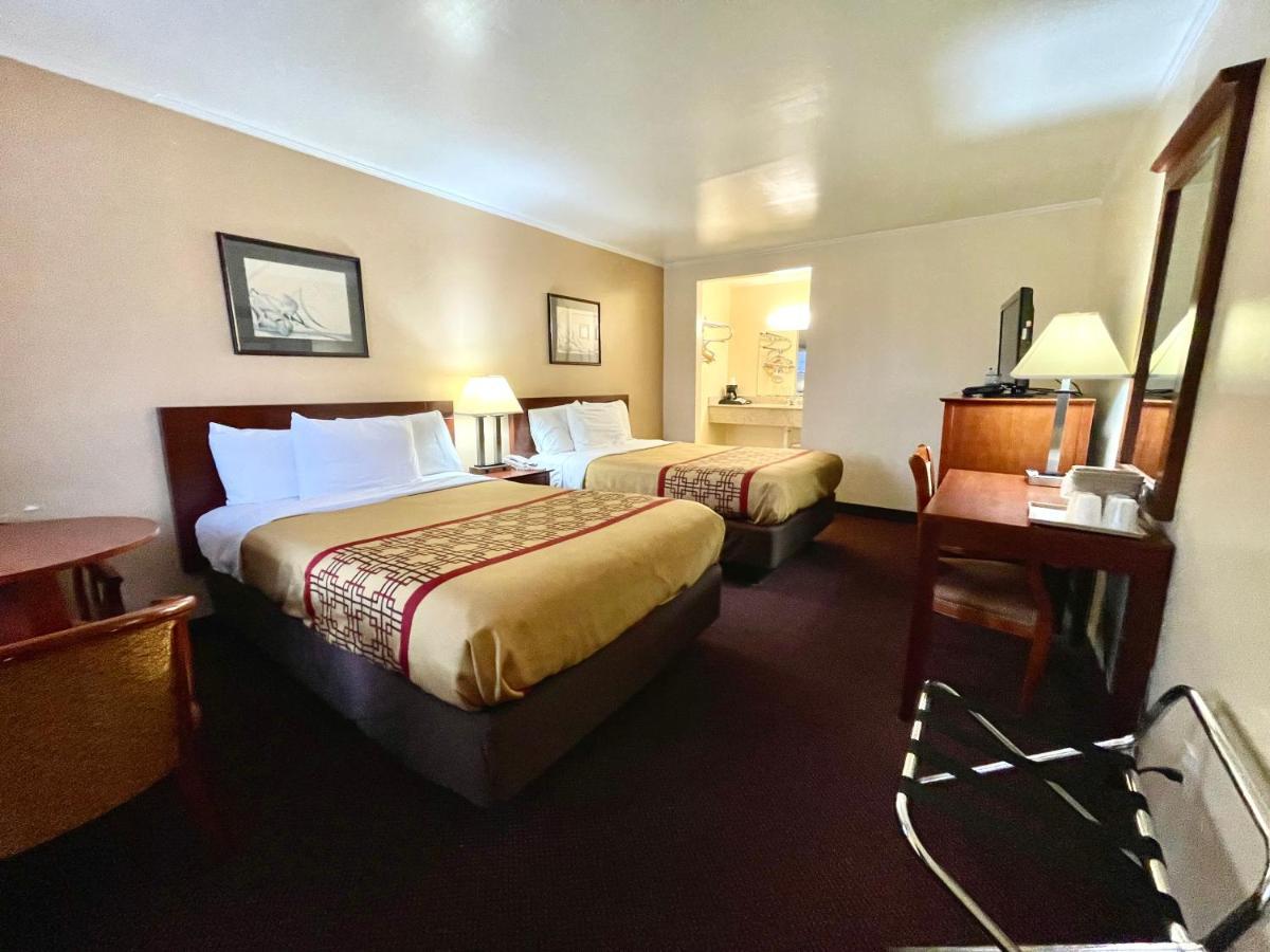 Passport Inn Somers Point - Somers Point Eksteriør billede